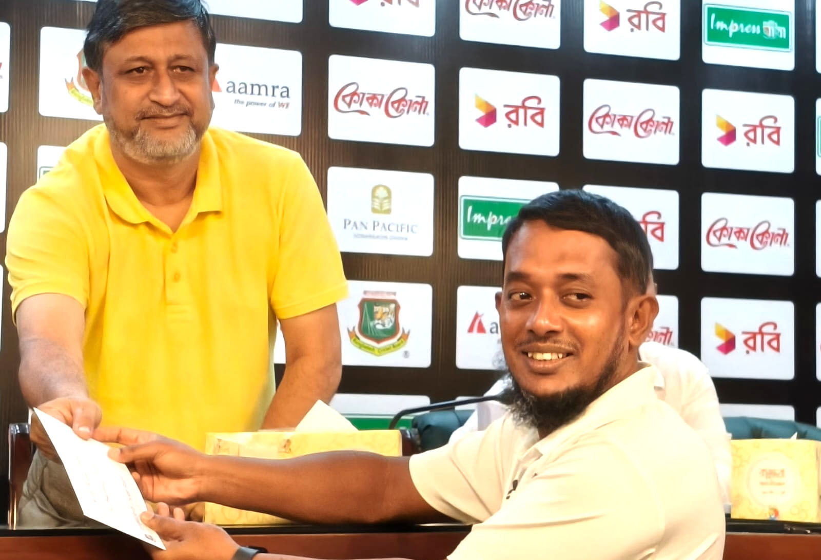 মৌলভীবাজারে বিসিবির জেলা ক্রিকেট কোচ হলেন রেজওয়ান মজুমদার রুমান